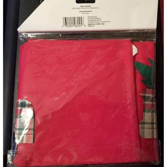 Kid's Holiday Apron Plaid Truck & Holiday Tree Design Baking Arts & Crafts +++ - Picture 3 of 3